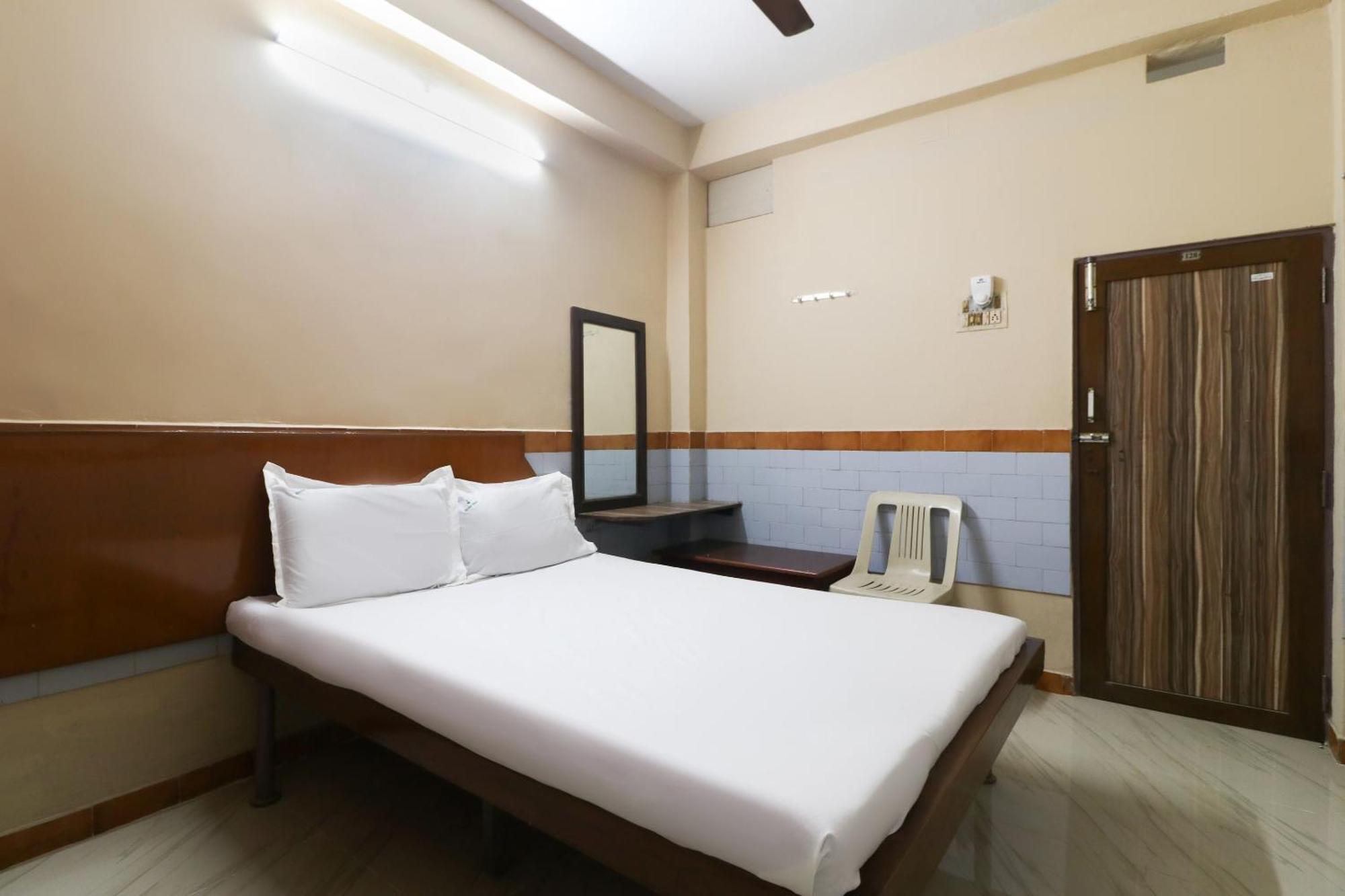 Hotel Oyo Jayanthi Mansion Chennai Esterno foto